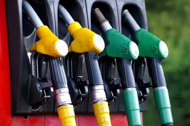 ガソリンスタンドの給油機